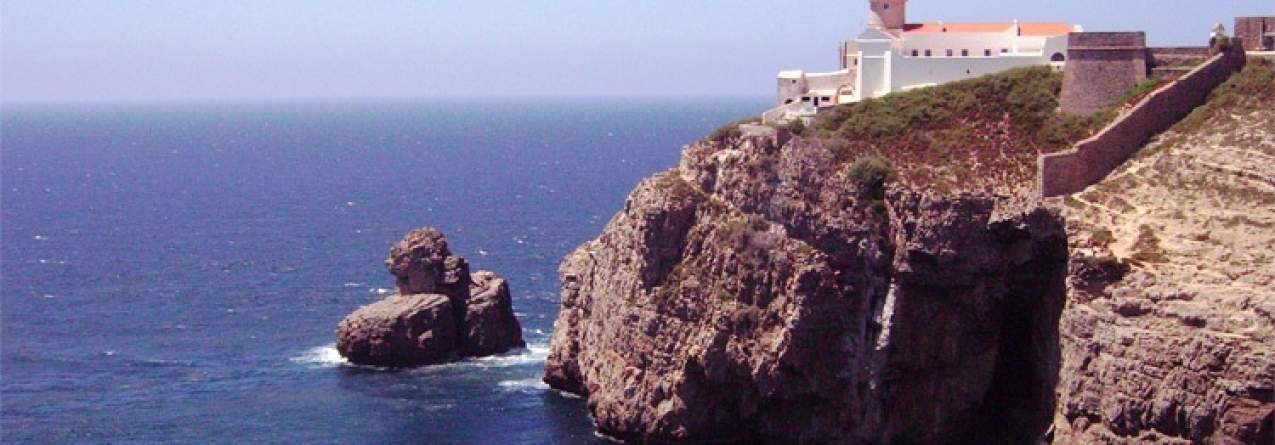 Duas pessoas resgatadas de veleiro em risco de naufrágio ao largo de Sagres