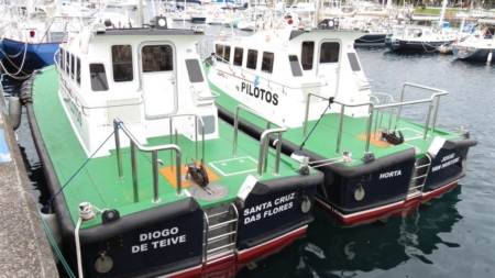 Nova lancha de pilotos batizada nas Lajes das Flores