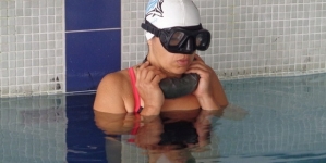 Campeonato Nacional Indoor de Apneia // Simone Martins bate o recorde nacional de apneia dinâmica sem barbatanas