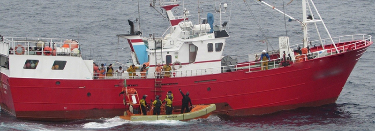 Marinha fiscaliza embarcações de pesca espanholas na ZEE dos Açores