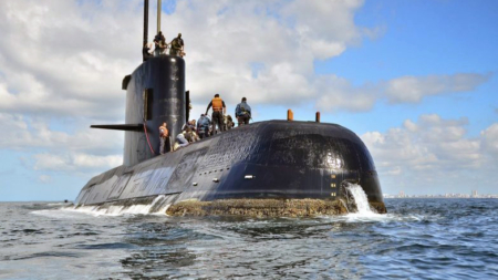 Submarino argentino desaparecido enviou sete pedidos de socorro