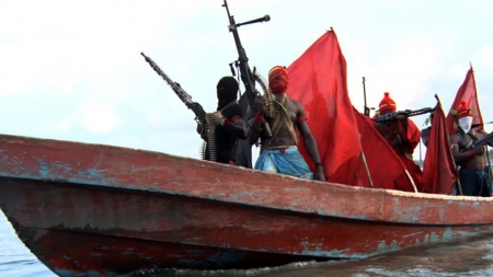 Pirataria // 6 tripulantes sequestrados ao sul de Cotonou no Golfo da Guiné